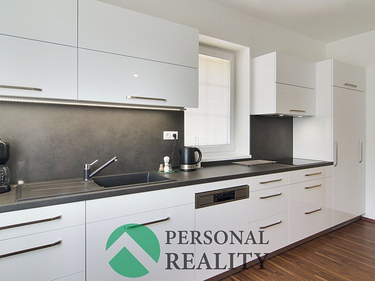 Prodej  rodinného domu 167 m², pozemek 946 m² - foto 4
