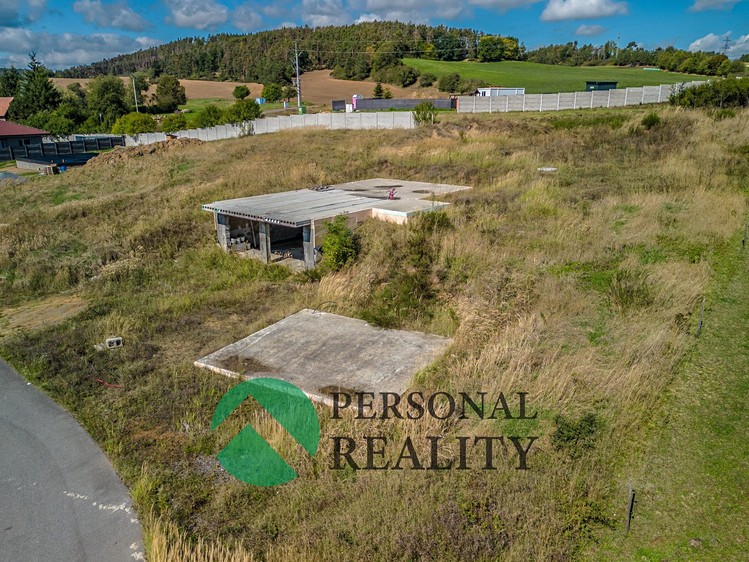 Prodej rodinného domu 132 m², pozemek 1 723 m² - foto 2
