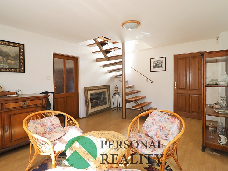 Prodej rodinného domu 261 m², pozemek 1 958 m² - foto 5