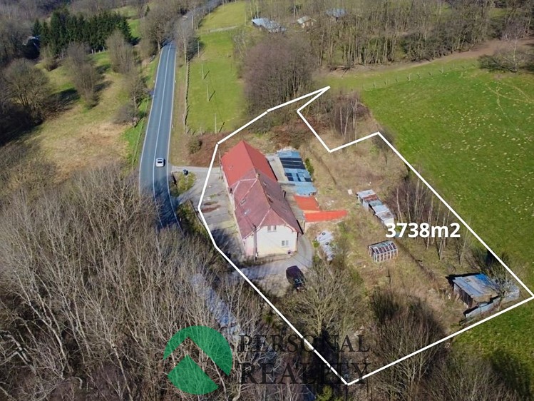 Prodej rodinného domu 580 m², pozemek 3 738 m² - foto 1