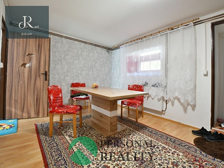 Prodej rodinného domu 580 m², pozemek 3 738 m² - foto 2