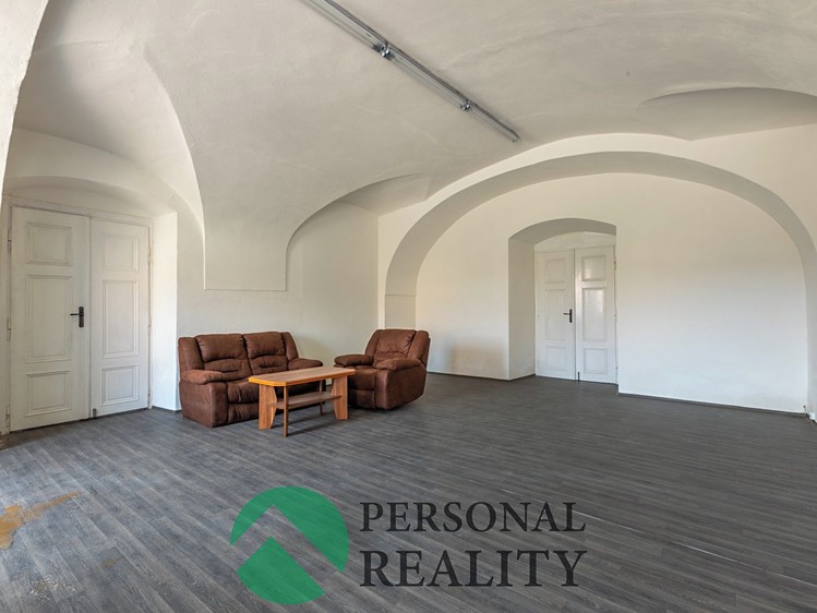 Prodej rodinného domu 2 000 m², pozemek 6 500 m² - foto 5