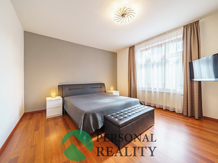 Prodej rodinného domu 616 m², pozemek 439 m² - foto 7