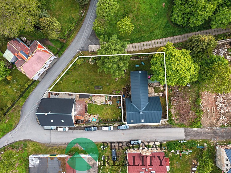 Prodej rodinného domu 280 m², pozemek 716 m² - foto 4