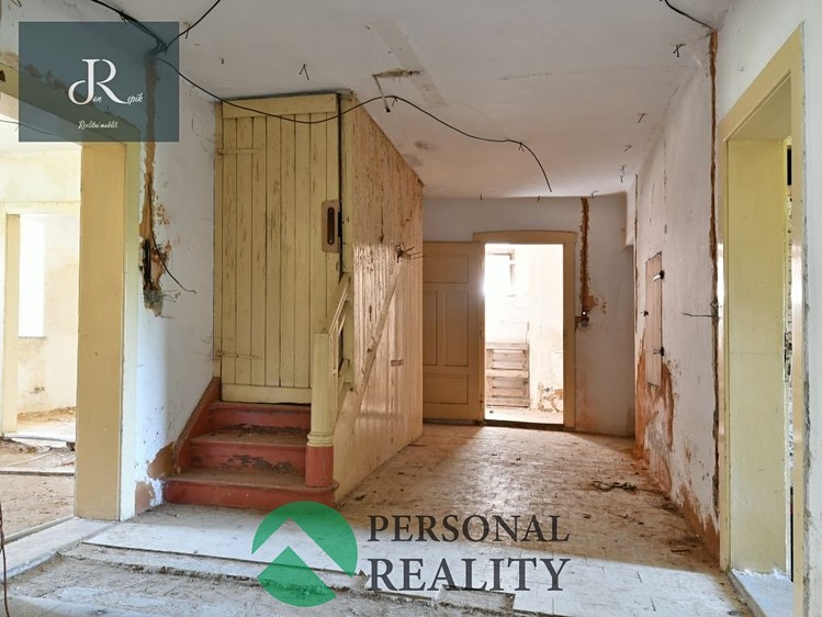 Prodej  rodinného domu 250 m², pozemek 1 581 m² - foto 6