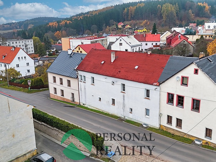 Prodej rodinného domu 250 m², pozemek 188 m² - foto 3