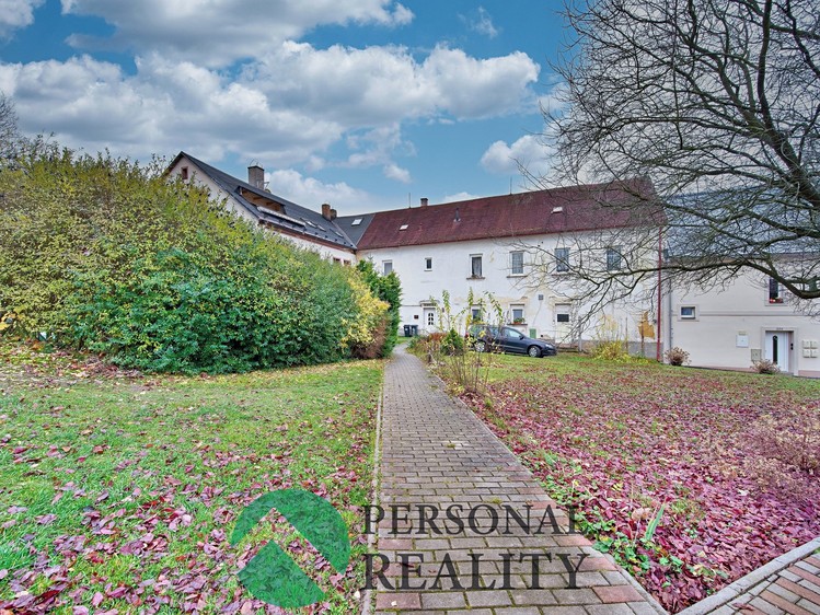Prodej rodinného domu 250 m², pozemek 188 m² - foto 6