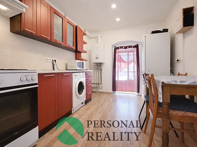 Prodej rodinného domu 178 m², pozemek 122 m² - foto 3