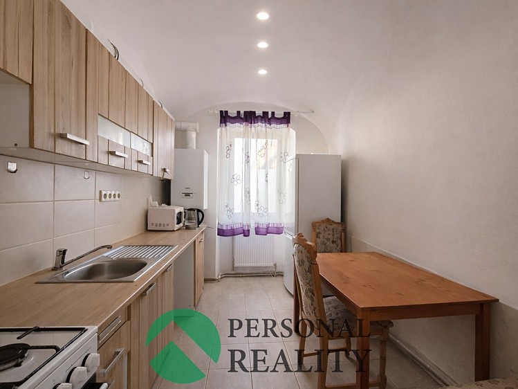 Prodej rodinného domu 178 m², pozemek 122 m² - foto 8