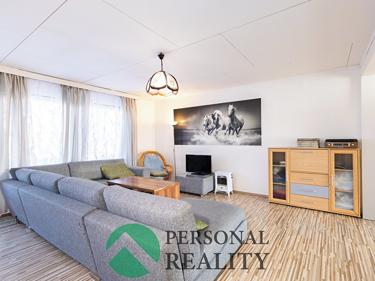 Prodej rodinného domu 280 m², pozemek 608 m² - foto 4