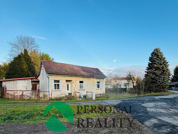 Prodej rodinného domu 123 m², pozemek 1 411 m² - foto 1