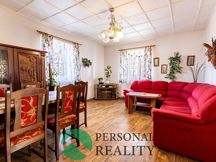 Prodej rodinného domu 170 m², pozemek 746 m² - foto 8