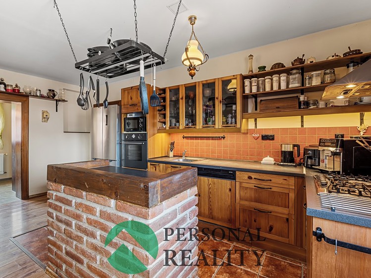 Prodej rodinného domu 183 m², pozemek 389 m² - foto 5