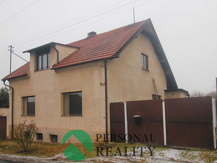 Prodej rodinného domu 156 m², pozemek 1 539 m² - foto 1