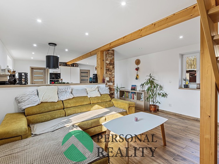 Prodej rodinného domu 180 m², pozemek 2 091 m² - foto 6