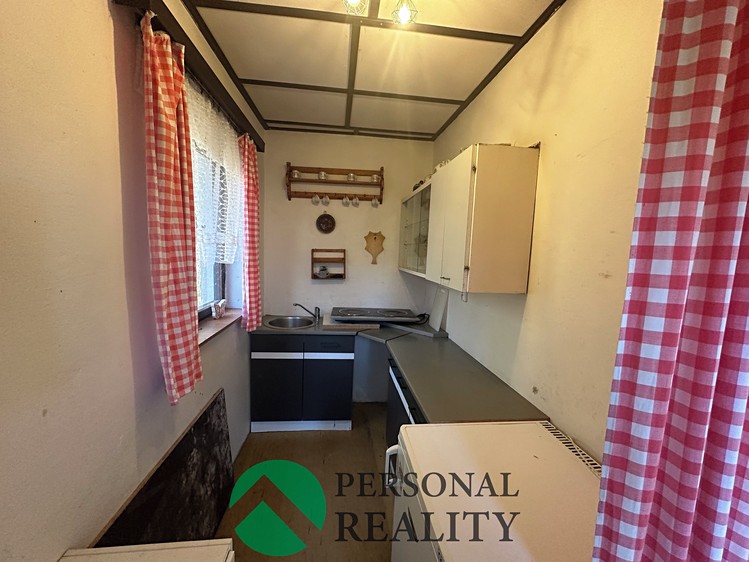 Prodej chaty 40 m², pozemek 695 m² - foto 6