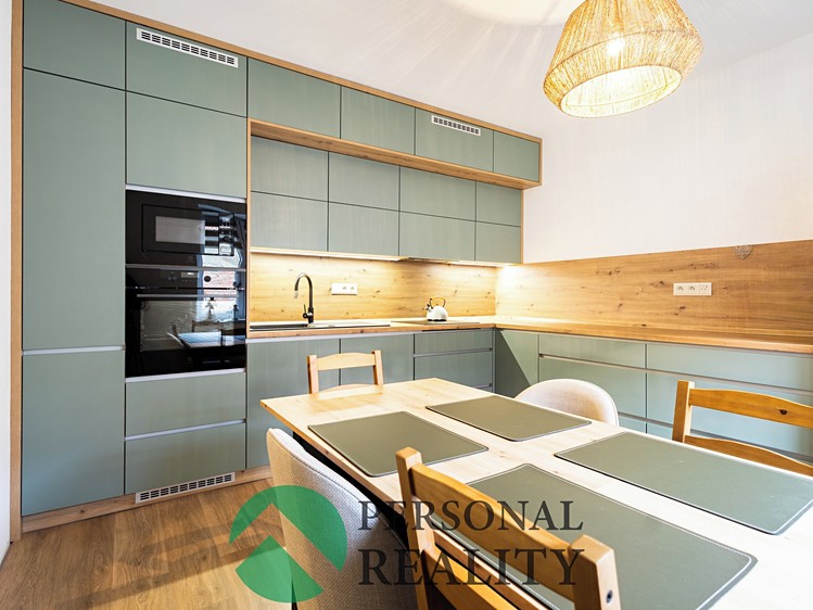 Prodej rodinného domu 132 m², pozemek 1 782 m² - foto 1