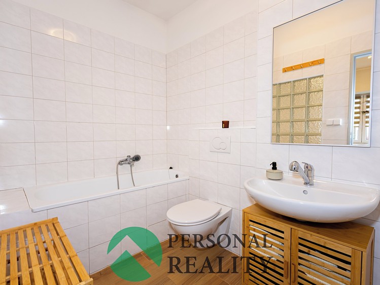 Prodej rodinného domu 132 m², pozemek 1 782 m² - foto 6
