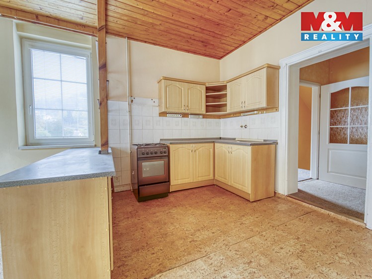 Prodej rodinného domu 800 m², pozemek 662 m² - foto 4