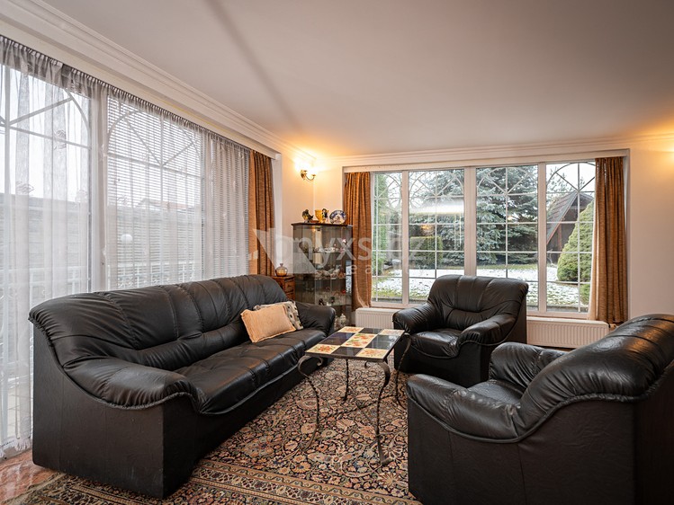 Prodej rodinného domu 276 m², pozemek 509 m² - foto 4