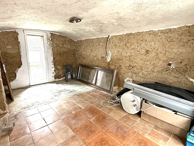 Prodej rodinného domu 112 m², pozemek 220 m² - foto 3