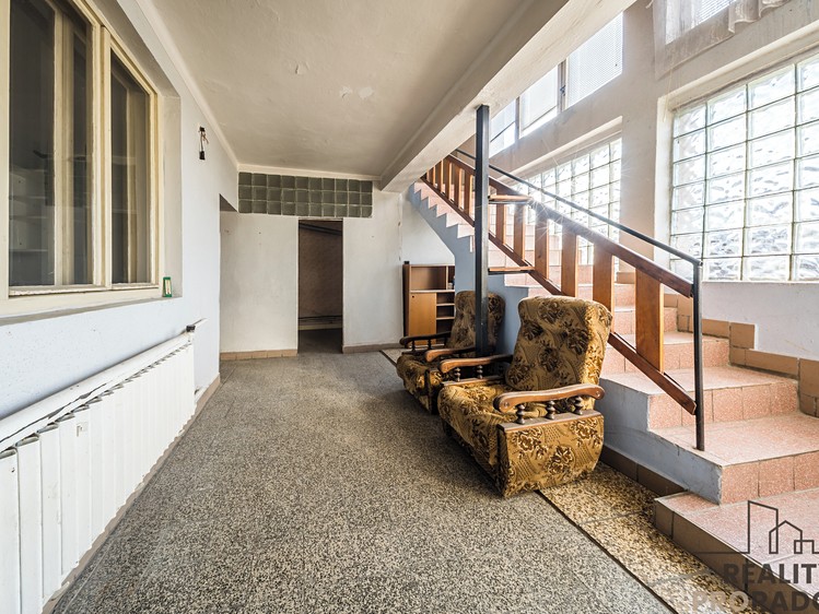 Prodej rodinného domu 420 m², pozemek 432 m² - foto 6