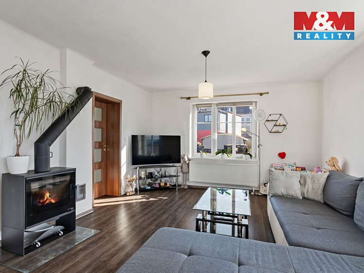 Prodej rodinného domu 160 m², pozemek 809 m² - foto 3