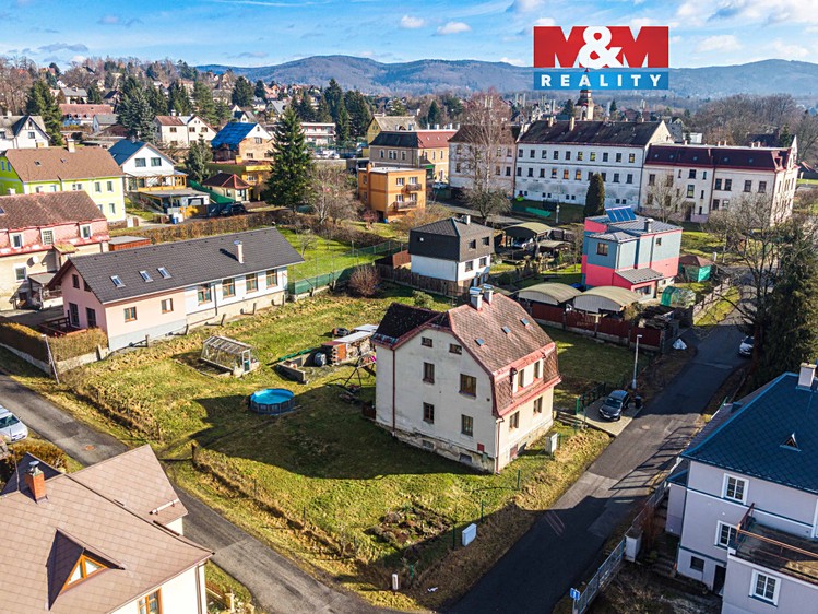 Prodej rodinného domu 160 m², pozemek 809 m² - foto 1