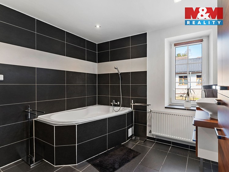 Prodej rodinného domu 160 m², pozemek 809 m² - foto 8