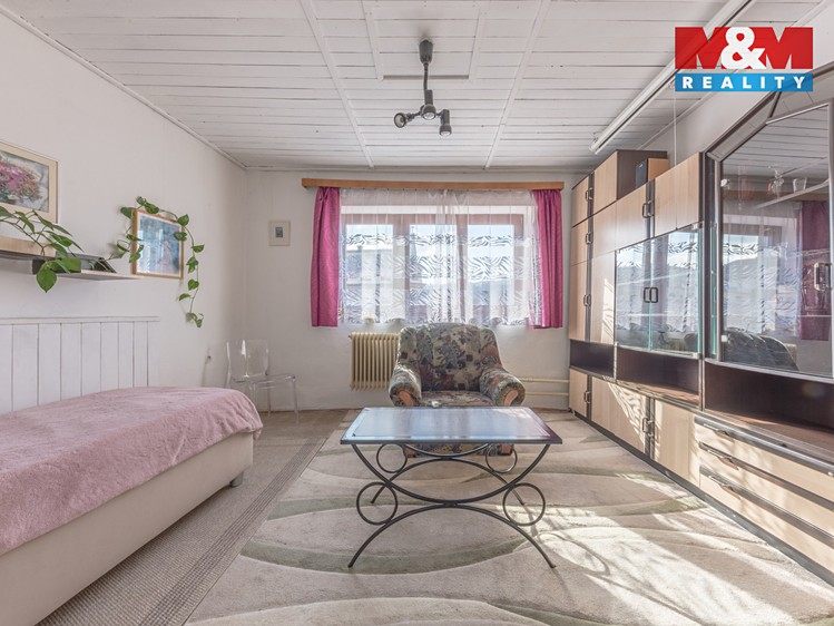 Prodej rodinného domu 180 m², pozemek 201 m² - foto 6