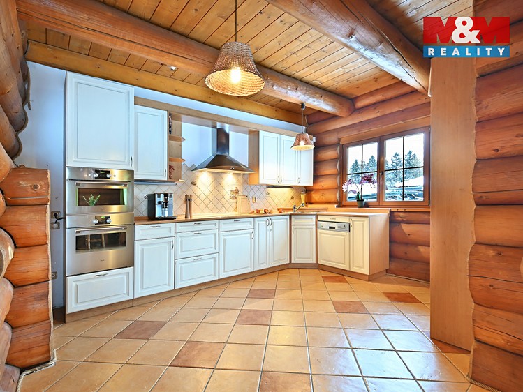 Prodej  rodinného domu 296 m², pozemek 1 186 m² - foto 4