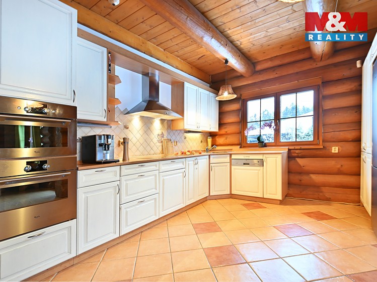 Prodej  rodinného domu 296 m², pozemek 1 186 m² - foto 5
