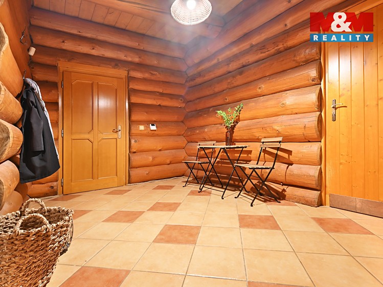 Prodej  rodinného domu 296 m², pozemek 1 186 m² - foto 8