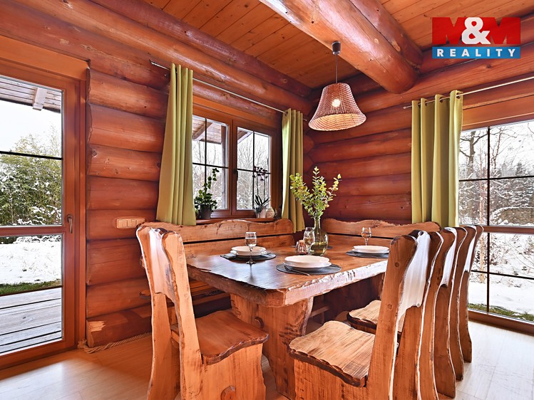 Prodej  rodinného domu 296 m², pozemek 1 186 m² - foto 7