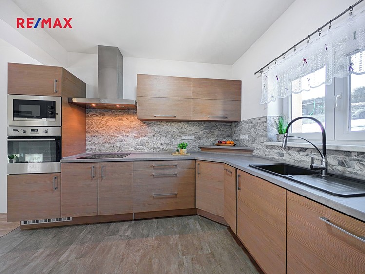 Prodej rodinného domu 108 m², pozemek 3 066 m² - foto 8
