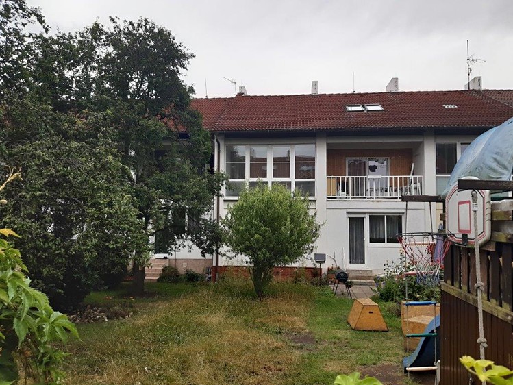 Prodej rodinného domu 86 m², pozemek 90 m² - foto 1
