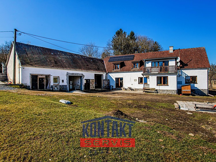 Prodej rodinného domu 262 m², pozemek 3 589 m² - foto 4
