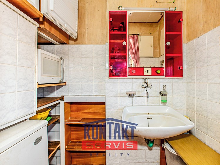 Prodej chaty 65 m², pozemek 1 m² - foto 5