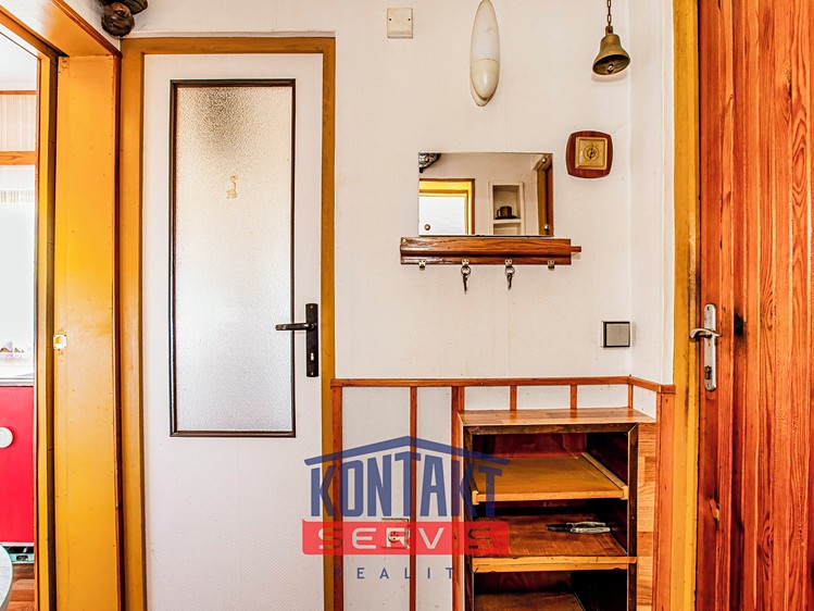 Prodej chaty 65 m², pozemek 1 m² - foto 6