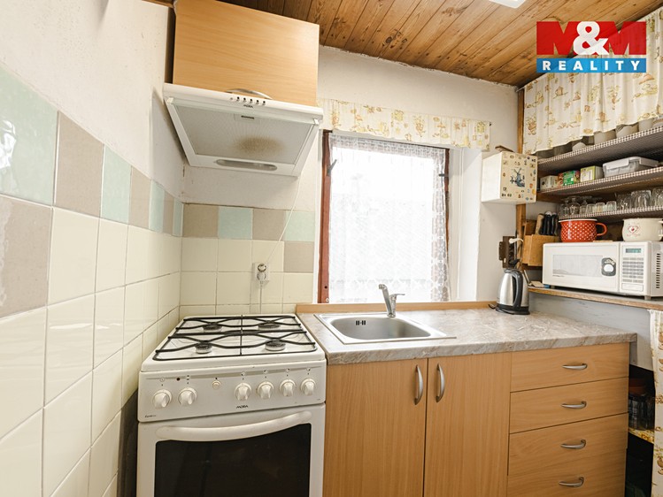 Prodej chaty 80 m², pozemek 232 m² - foto 5