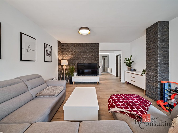 Prodej  rodinného domu 216 m², pozemek 1 129 m² - foto 8