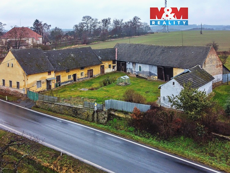 Prodej rodinného domu 145 m², pozemek 6 021 m² - foto 1