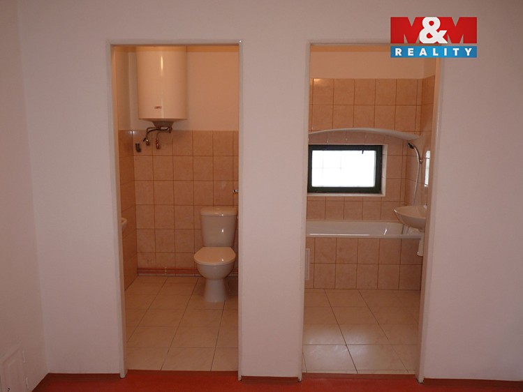 Prodej  rodinného domu 385 m², pozemek 287 m² - foto 5