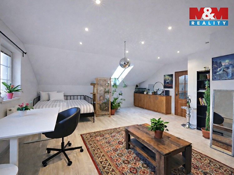 Prodej rodinného domu 165 m², pozemek 1 313 m² - foto 3