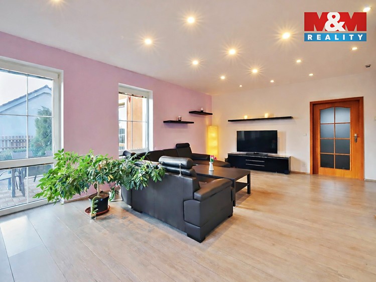 Prodej rodinného domu 165 m², pozemek 1 313 m² - foto 7