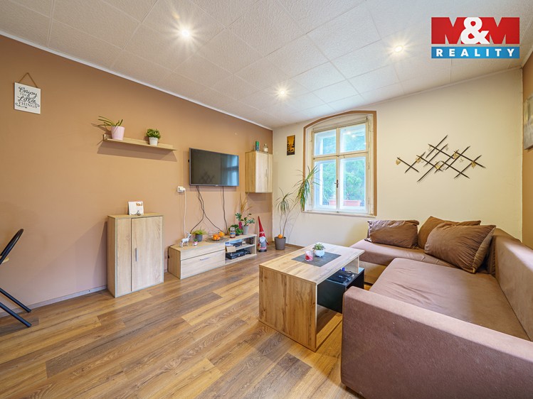 Prodej rodinného domu 170 m², pozemek 586 m² - foto 3