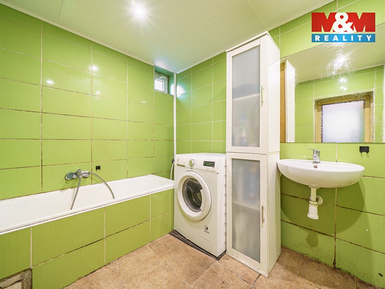 Prodej rodinného domu 170 m², pozemek 586 m² - foto 7