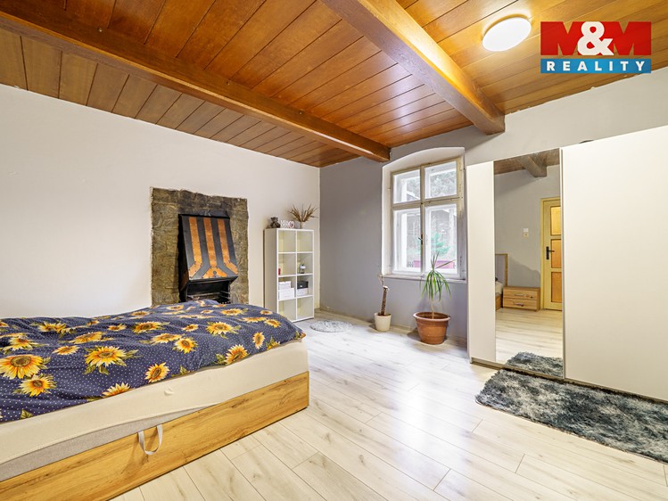 Prodej rodinného domu 170 m², pozemek 586 m² - foto 6