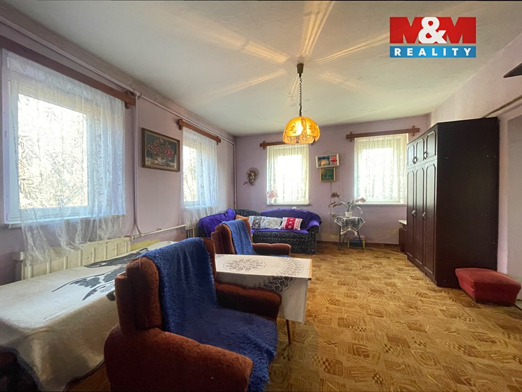 Prodej rodinného domu 200 m², pozemek 524 m² - foto 2