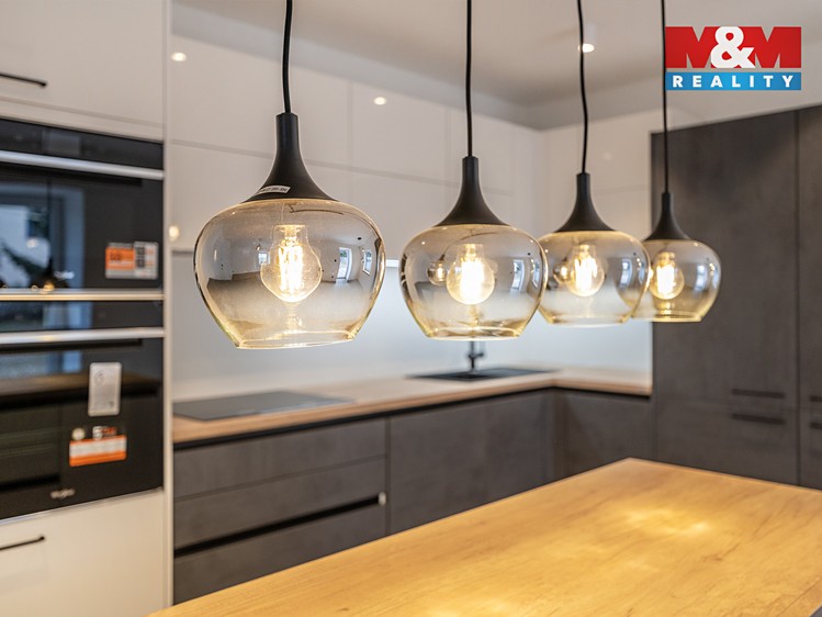 Prodej  rodinného domu 151 m², pozemek 775 m² - foto 6